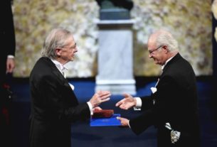 Петеру Хандкеу уручена Нобелова награда за књижевност: Србија била уз свог пријатеља, неколико земаља бојкотовало церемонију